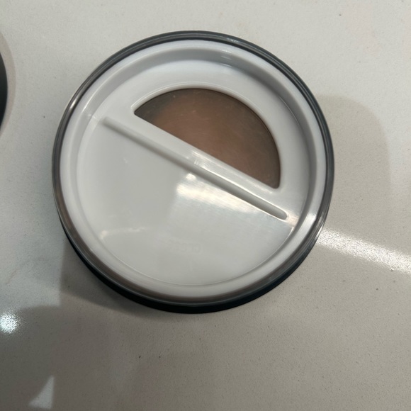 Milk Translucent Powder-NWT - Picture 4 of 4